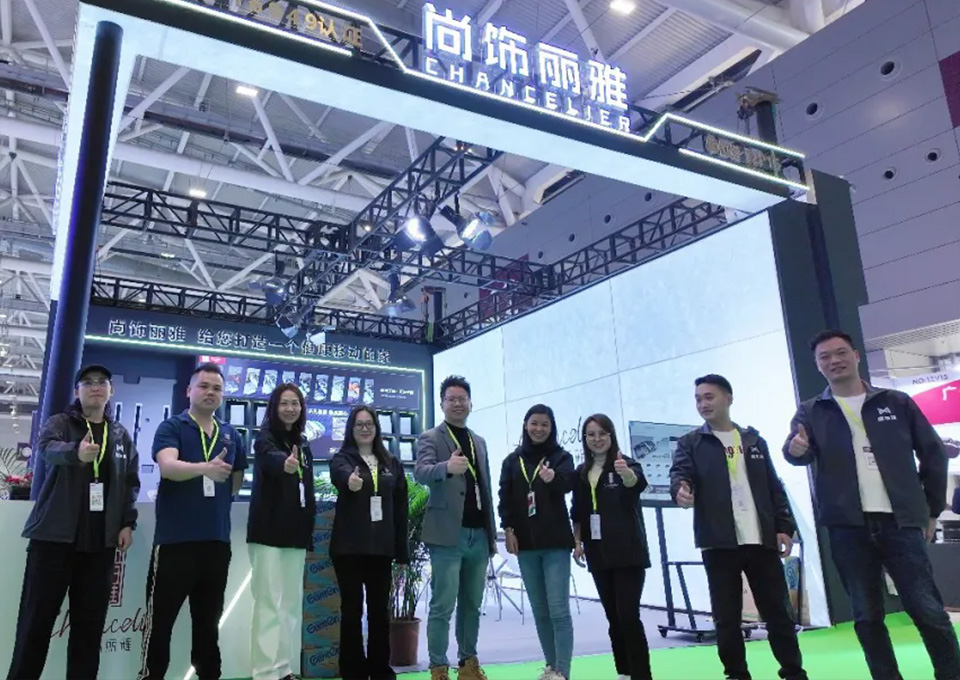 好多人。！EZPAY钱包 2025 丽江九州生态展览会暨客户大会圆满闭幕----千人共鉴新品牌矩阵颁布与行业生态重构